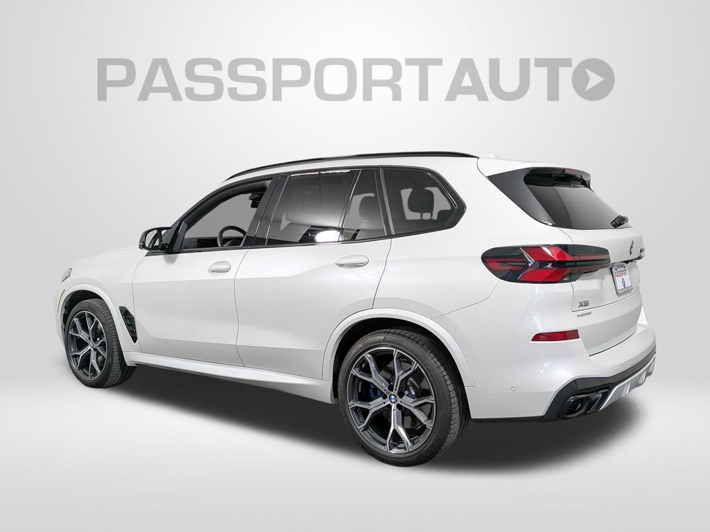 Used 2026 BMW X5 M60i image 3