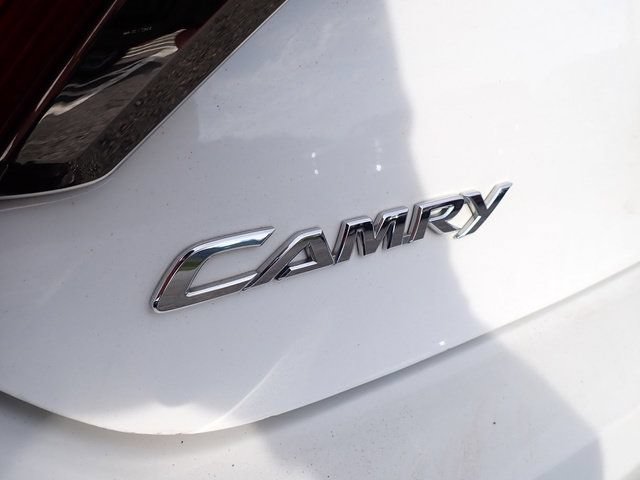 Used 2017 Toyota Camry LE FWD image 5
