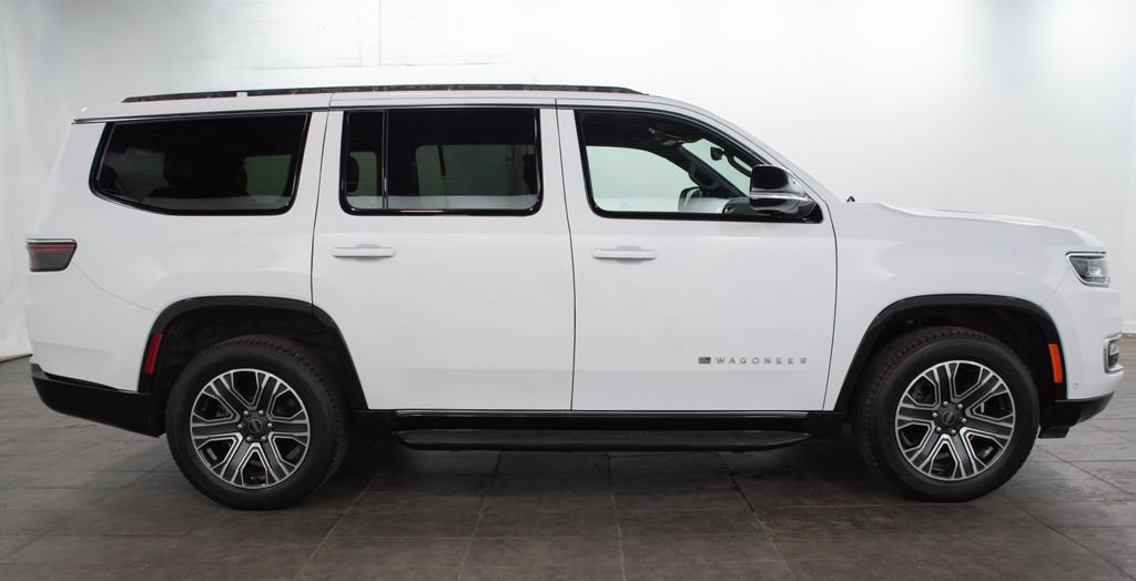 Used 2025 Jeep Wagoneer Series II RWD image 16
