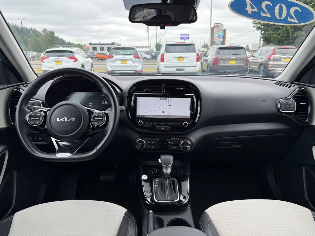 Certified 2024 Kia Soul GT-Line FWD image 21