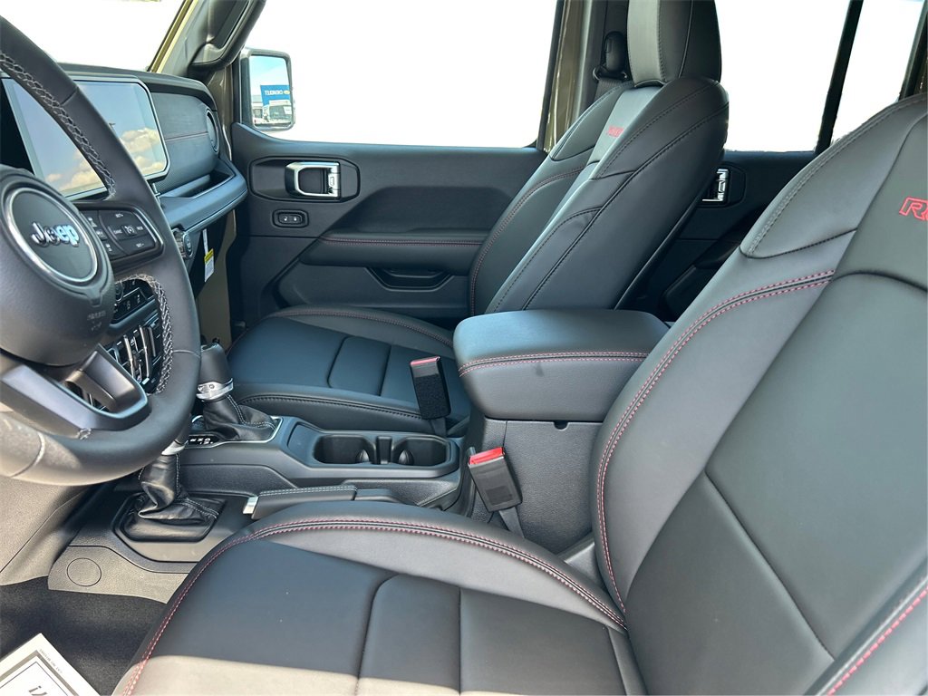 New 2025 Jeep Wrangler Rubicon w/ Technology Group image 9