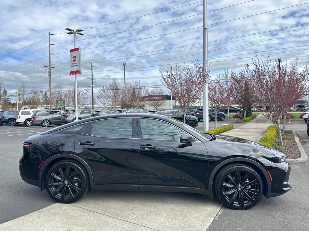 Certified 2025 Toyota Crown Nightshade image 5