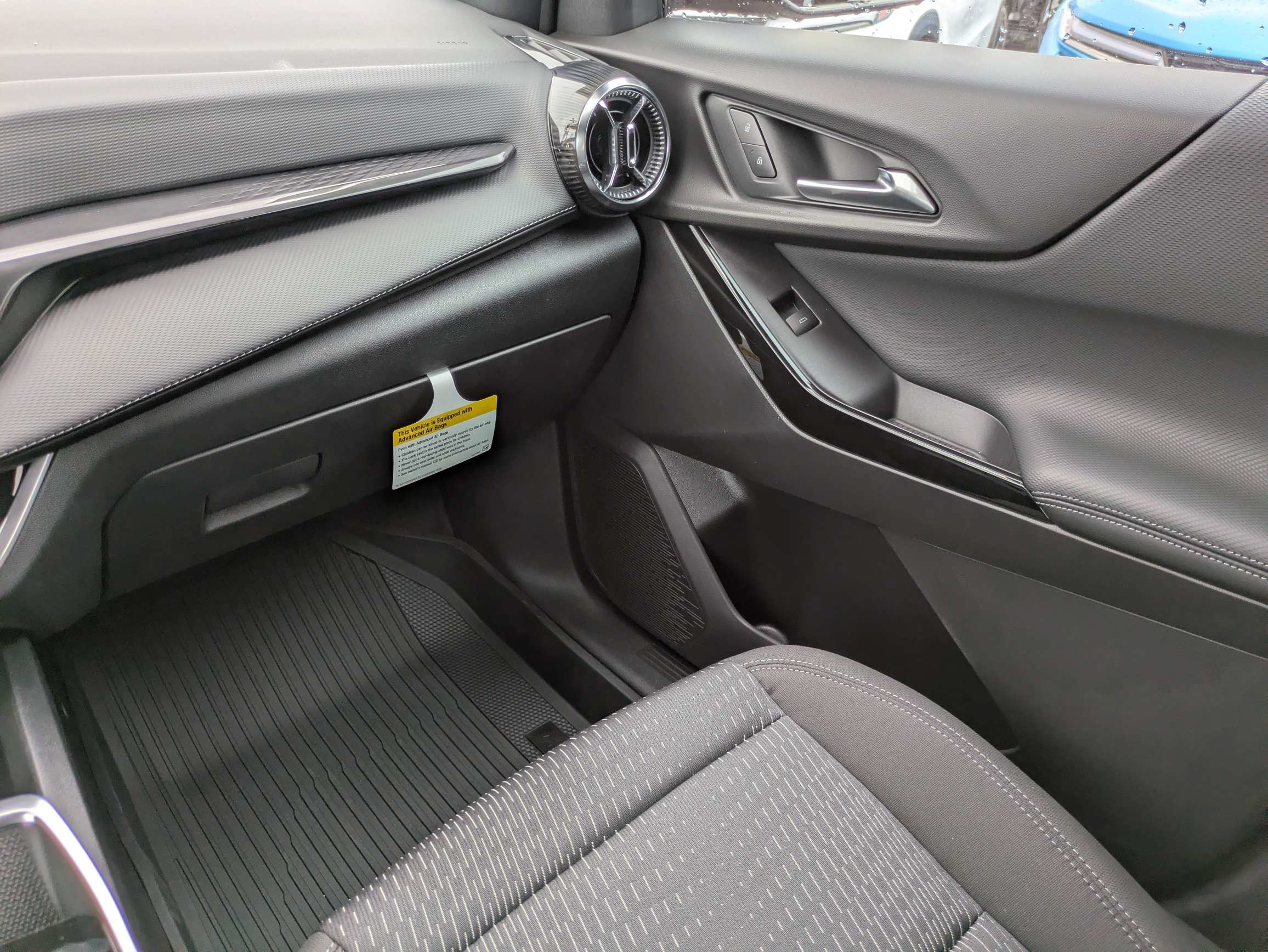 New 2027 Chevrolet Equinox LT FWD image 11