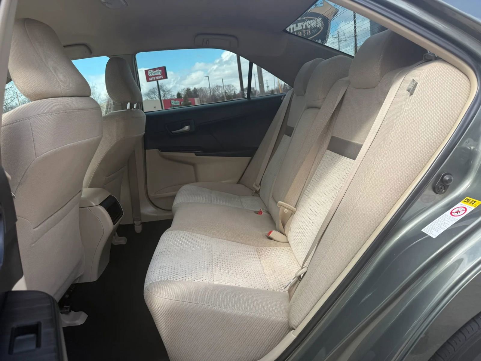 Used 2013 Toyota Camry L image 12