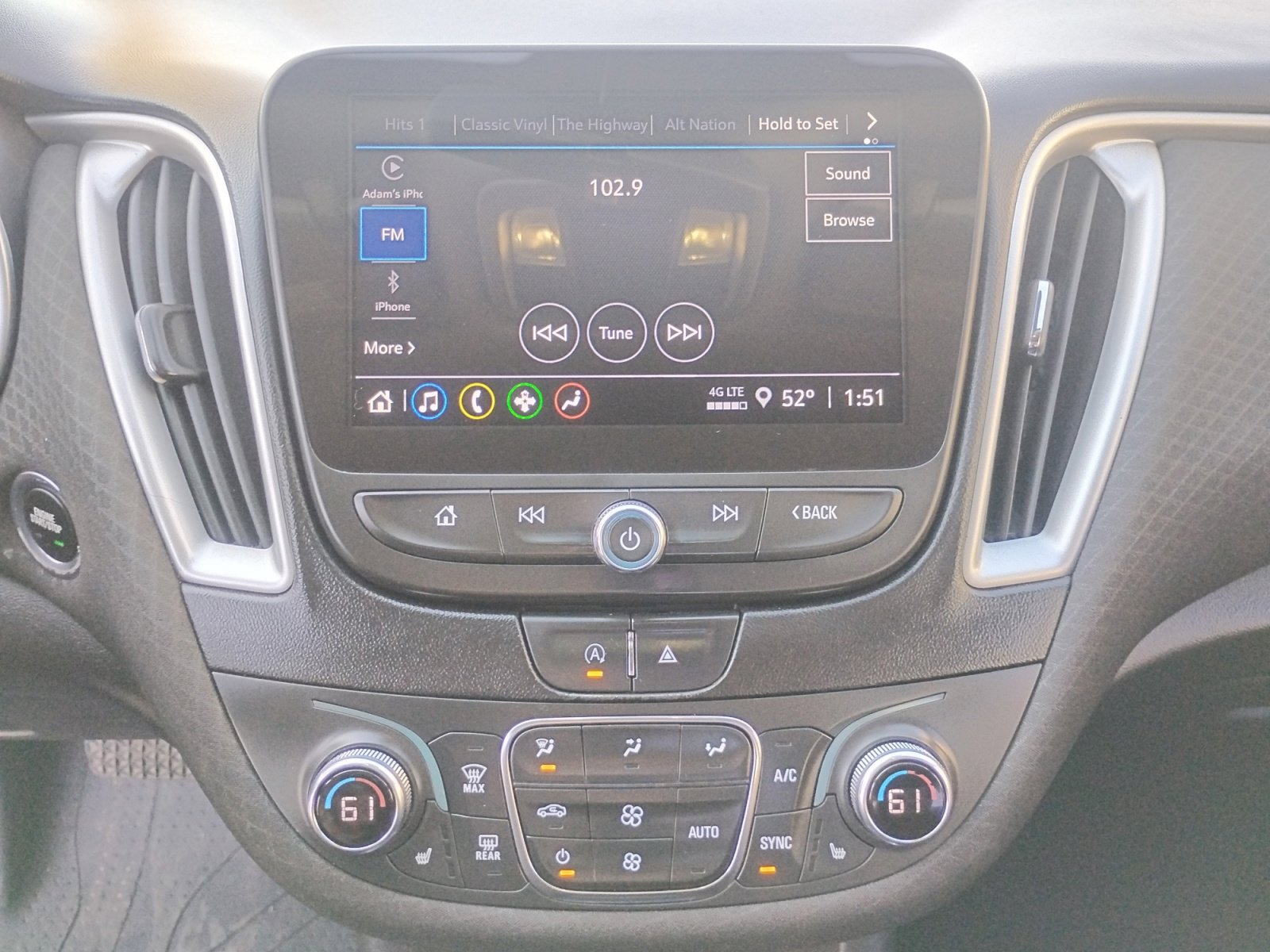 Used 2023 Chevrolet Malibu LT image 26