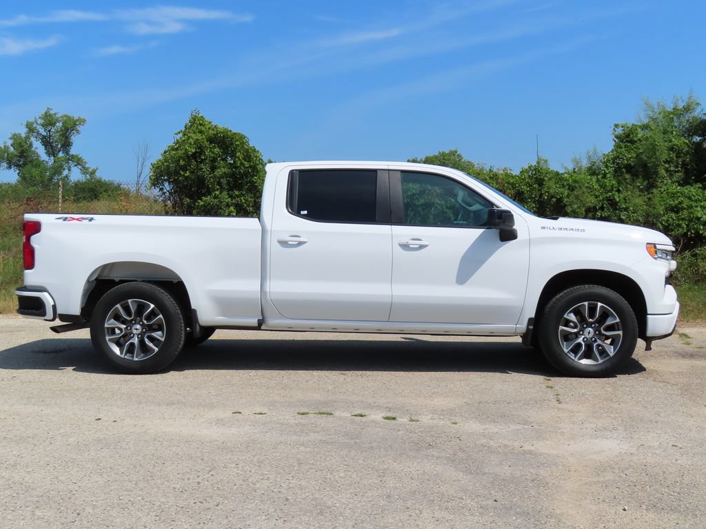 Used 2025 Chevrolet Silverado 1500 RST AWD/4WD image 2