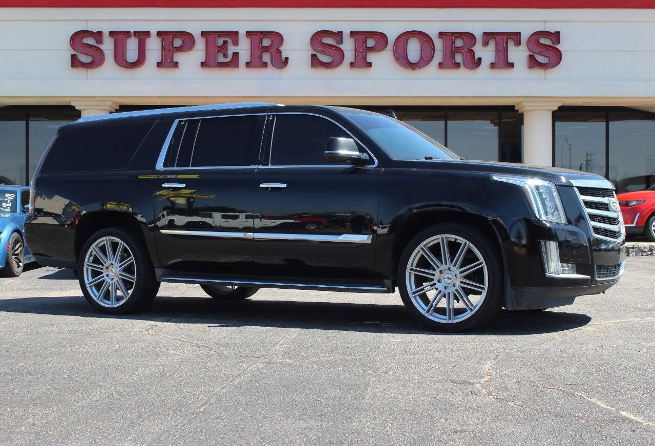 Used 2016 Cadillac Escalade ESV Luxury RWD image 1