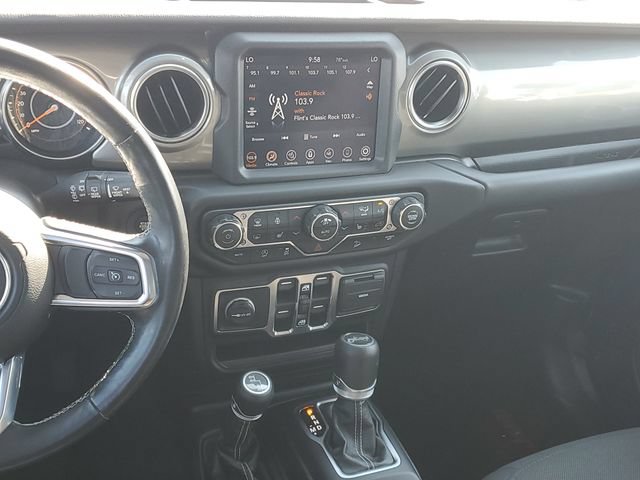 Used 2020 Jeep Wrangler Unlimited Sahara w/ Uconnect 4C Nav & Sound Group AWD/4WD image 14
