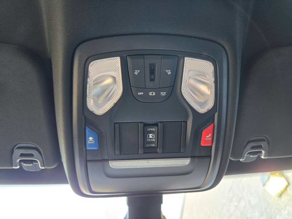 Used 2022 RAM 1500 Big Horn AWD/4WD image 23