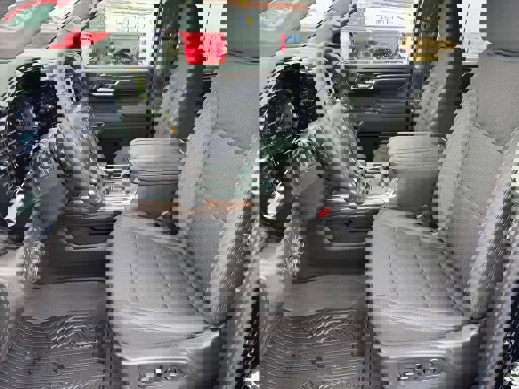 New 2026 Chevrolet Silverado 1500 LT w/ Z71 Off-Road Package image 5