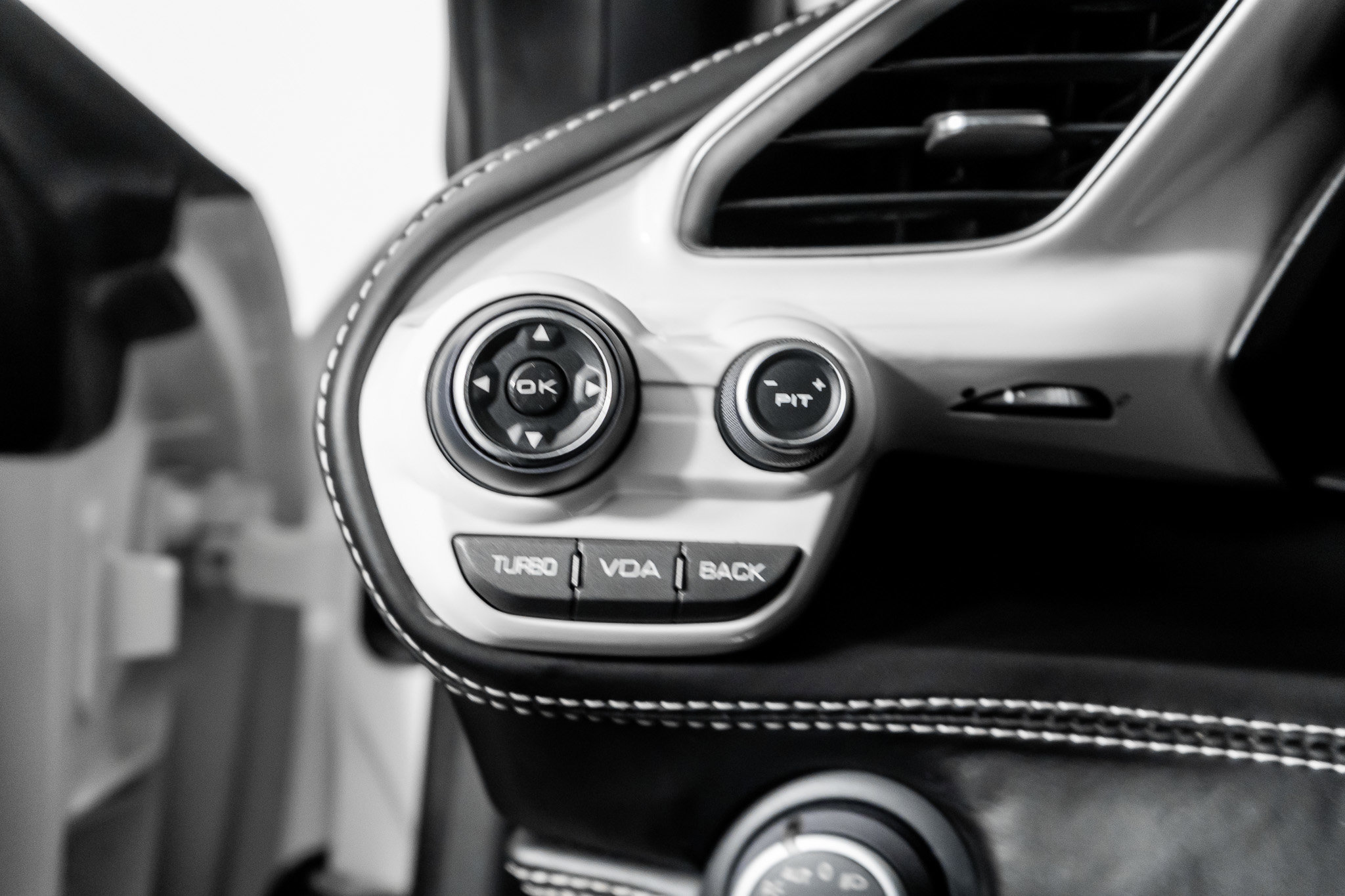 Used 2016 Ferrari 488 GTB image 43