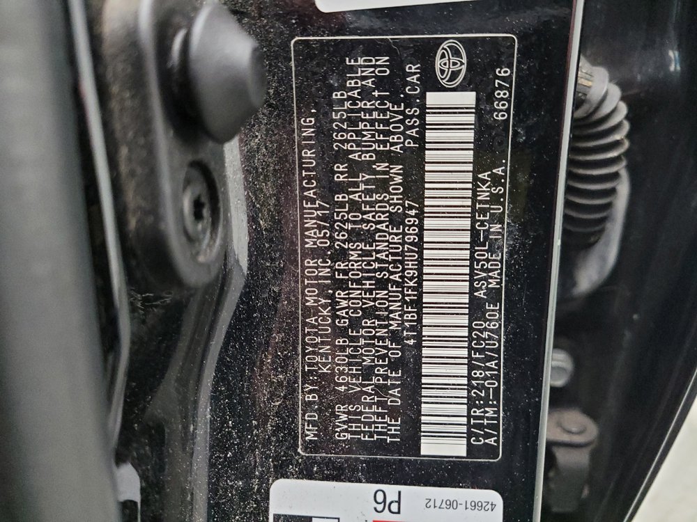 Used 2017 Toyota Camry LE FWD image 33