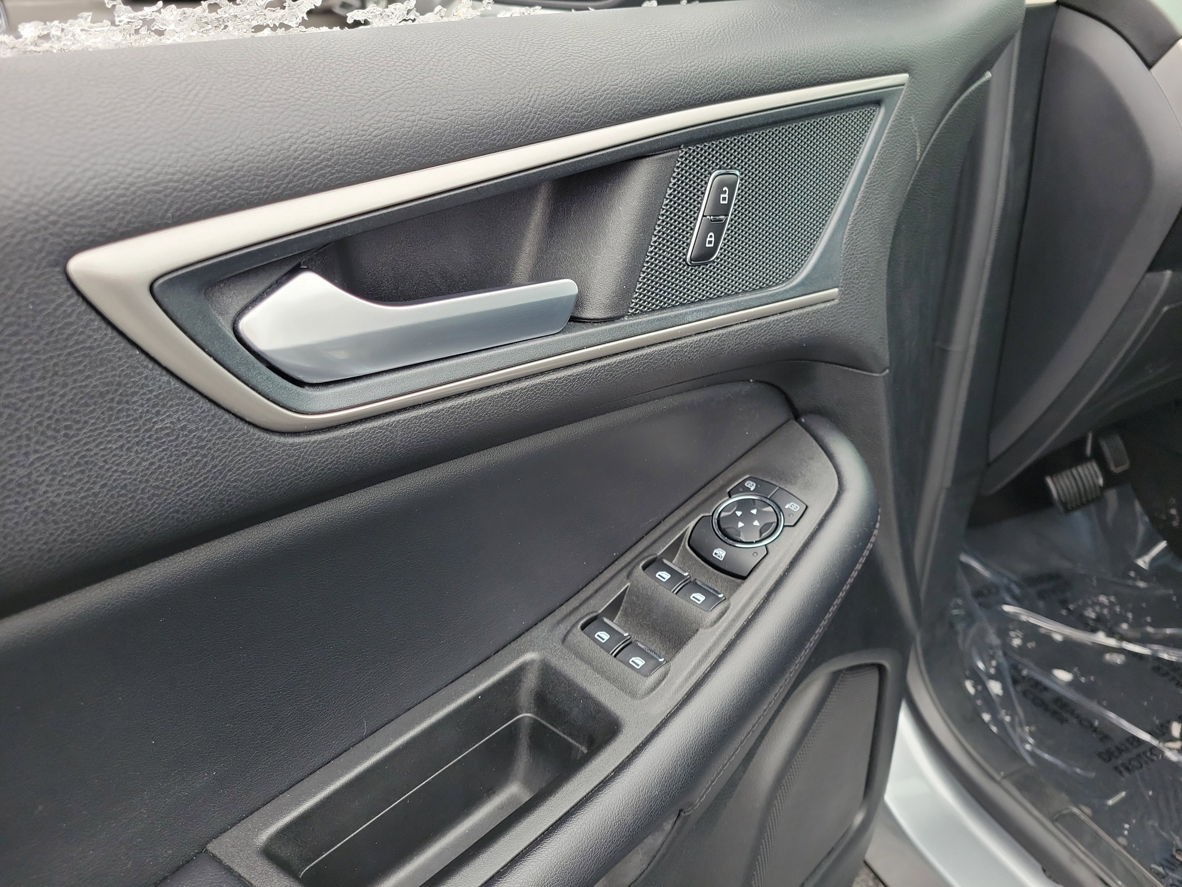 Used 2024 Ford Edge SEL AWD/4WD image 18