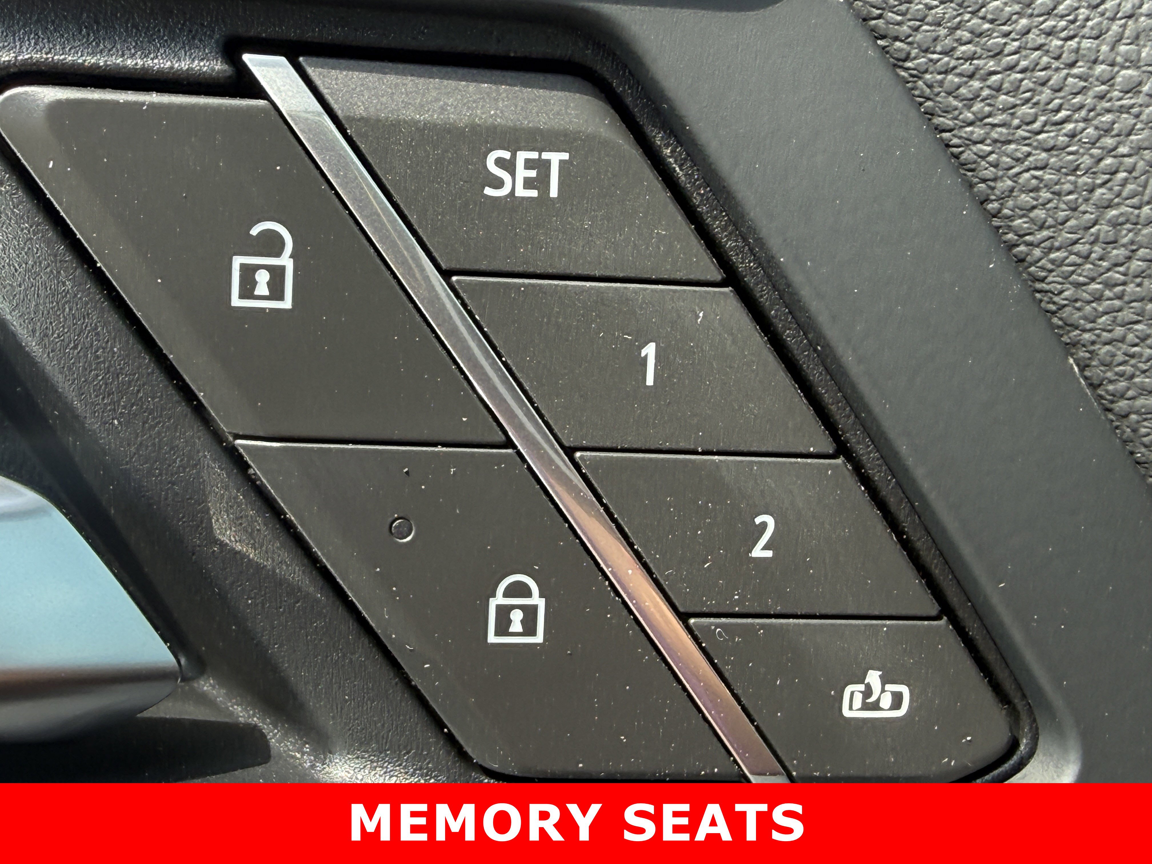 New 2026 GMC Acadia Denali Ultimate w/ LPO, Floor Liner Package AWD/4WD image 18