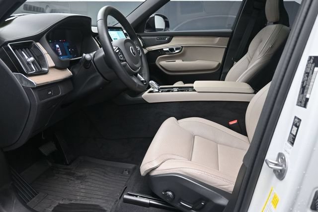 Certified 2026 Volvo XC90 B6 Ultra w/ Protection Package Premier AWD/4WD image 17