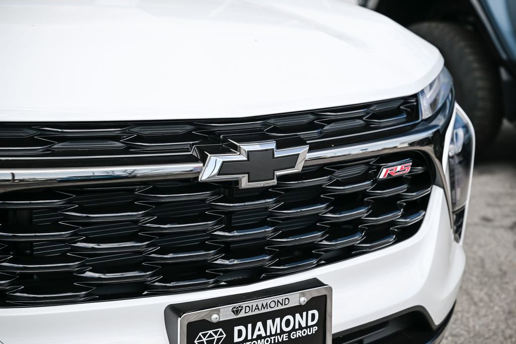 New 2026 Chevrolet Trax RS w/ Sunroof Package FWD image 10