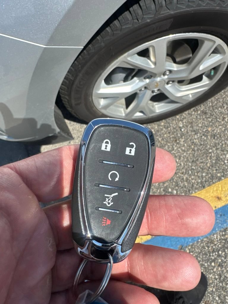 Used 2021 Chevrolet Equinox Premier AWD/4WD image 14