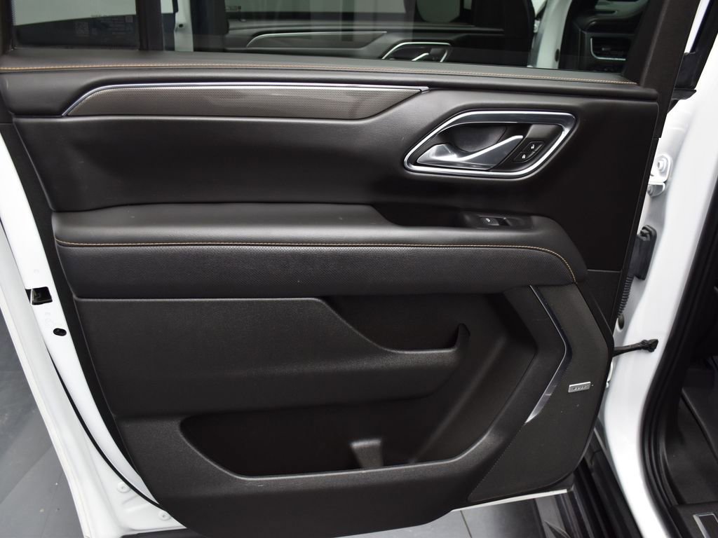 Used 2023 GMC Yukon XL AT4 AWD/4WD image 18