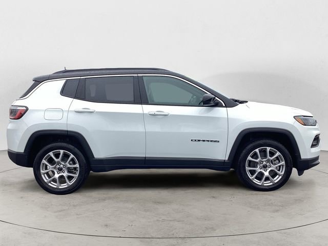 Certified 2025 Jeep Compass Limited image 6
