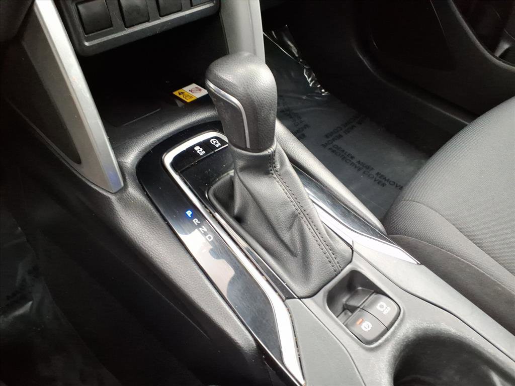 Certified 2022 Toyota Corolla Cross LE image 17