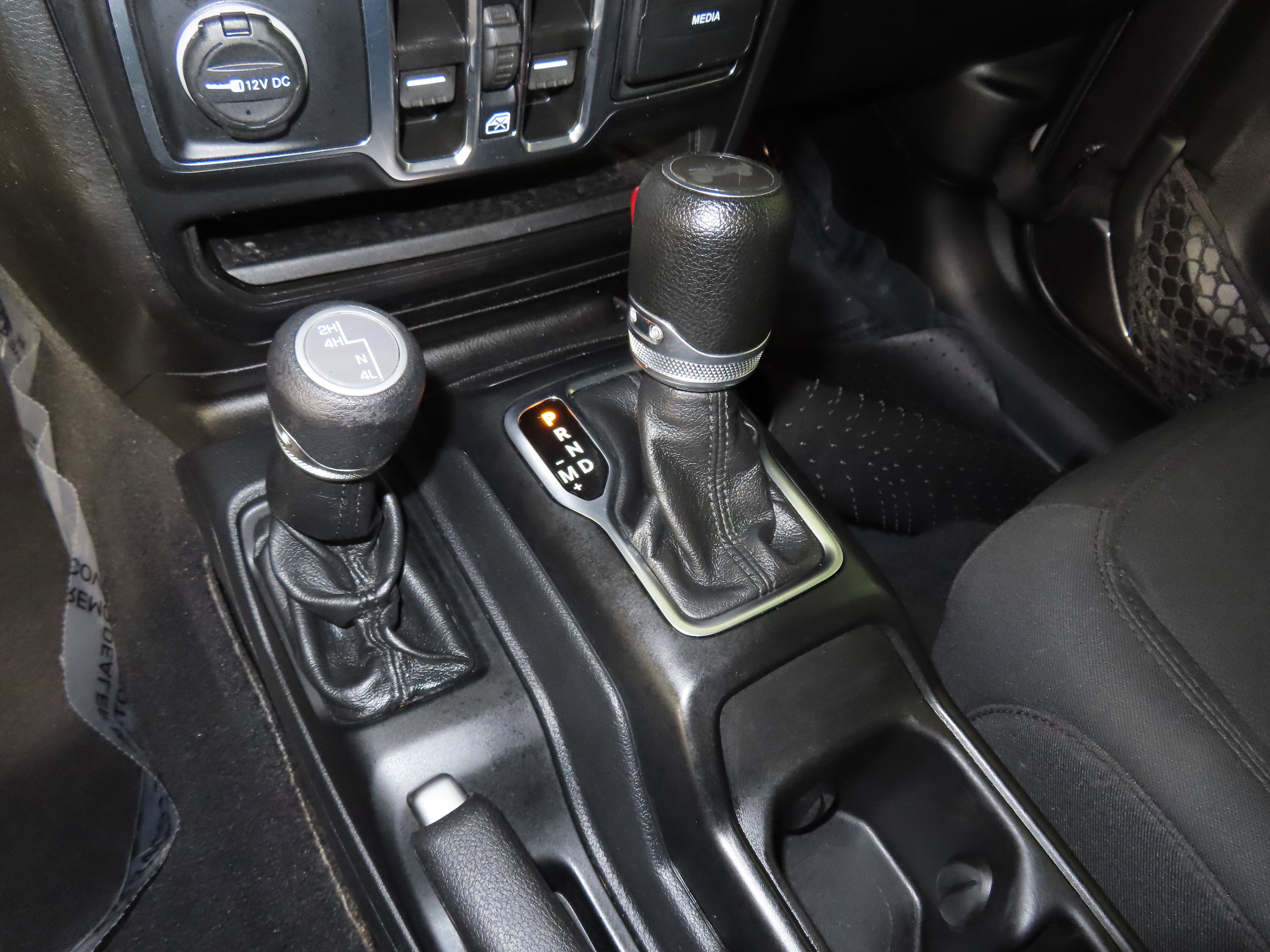 Used 2022 Jeep Wrangler Unlimited Sport image 24