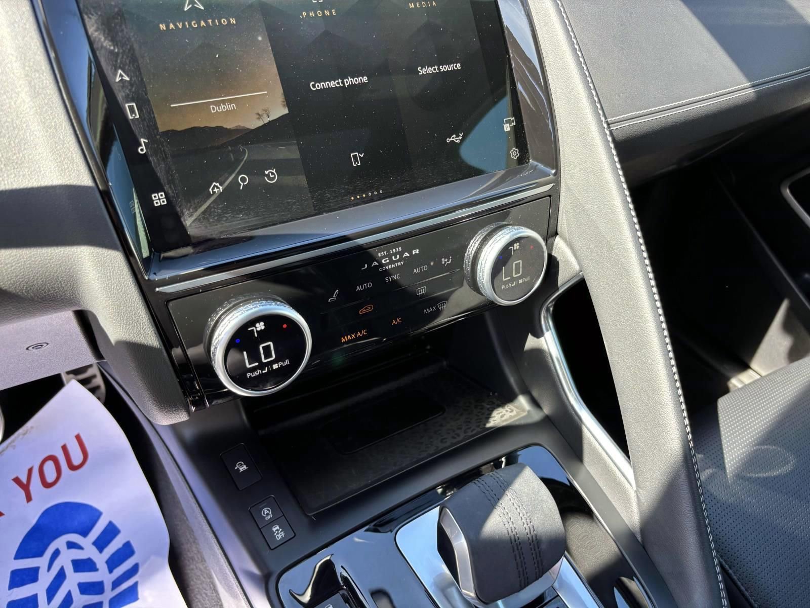 Used 2024 Jaguar E-PACE R-Dynamic SE image 17