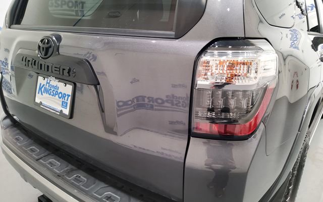 Used 2020 Toyota 4Runner TRD Off-Road Premium w/ Moonroof Package AWD/4WD image 8