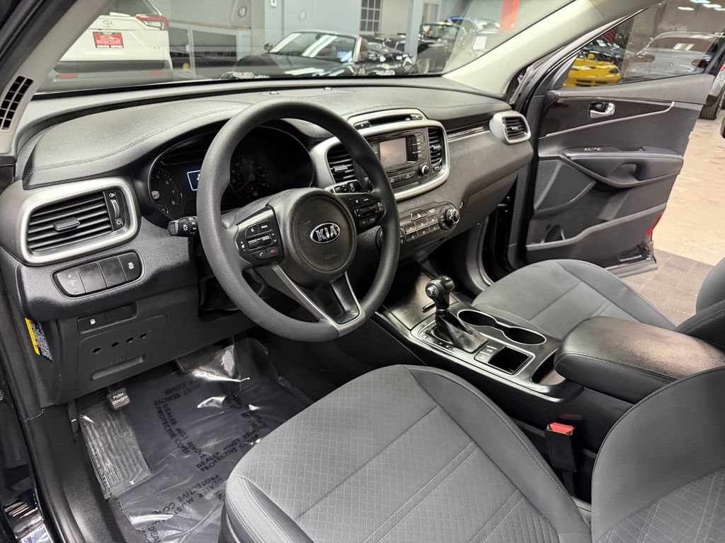 Used 2017 Kia Sorento AWD image 34