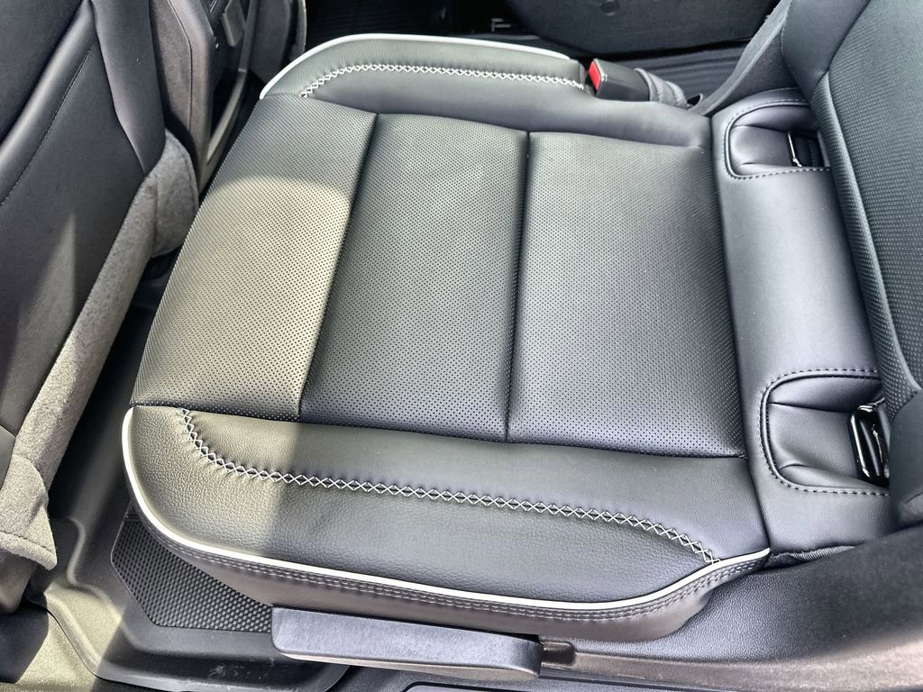 New 2026 GMC Acadia Denali w/ Super Cruise Package image 17