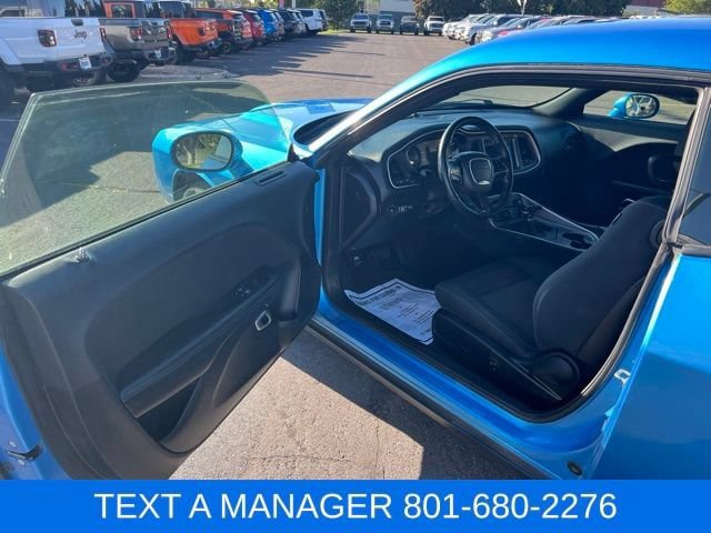 Used 2019 Dodge Challenger SXT w/ Blacktop Package AWD/4WD image 14