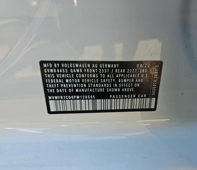 Used 2023 Volkswagen Golf R AWD/4WD image 7