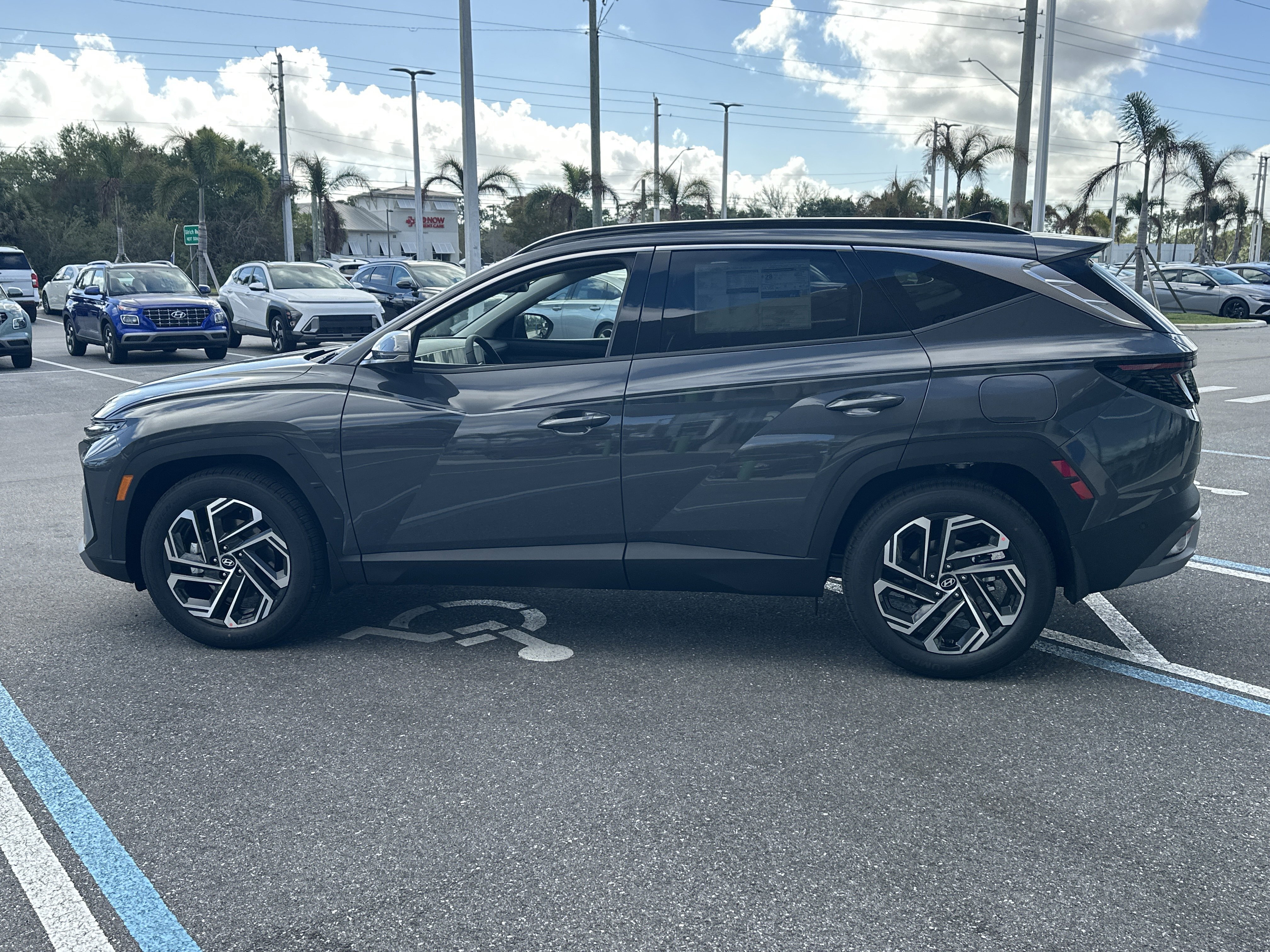 New 2026 Hyundai Tucson Limited FWD image 10