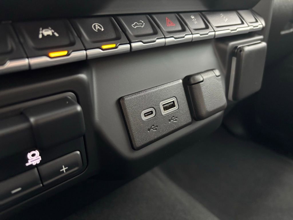 Used 2023 Chevrolet Silverado 1500 Custom Trail Boss w/ LPO, Dark Essentials Package image 25