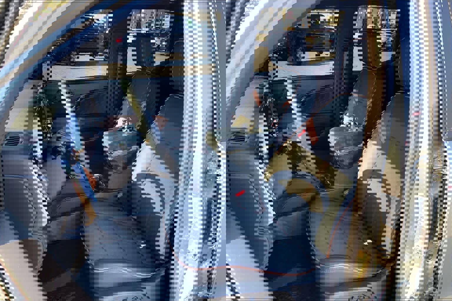 Used 2024 GMC Canyon AT4 w/ Canyon Safety Plus Package image 8