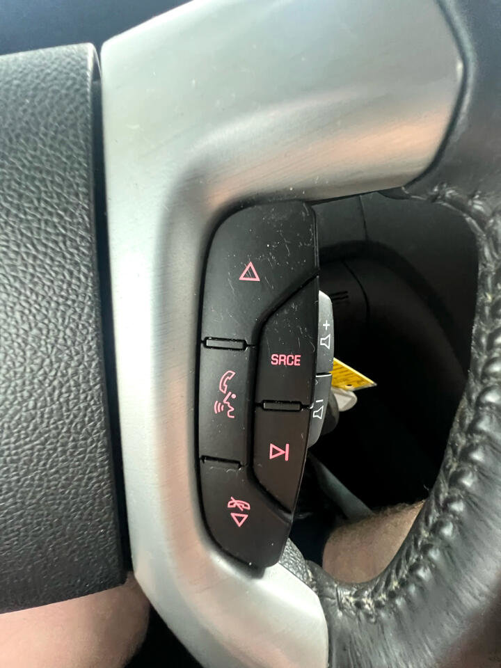 Used 2011 GMC Acadia SLE image 19