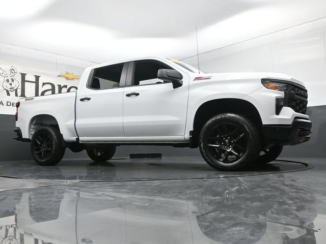 Used 2023 Chevrolet Silverado 1500 Custom Trail Boss AWD/4WD image 2