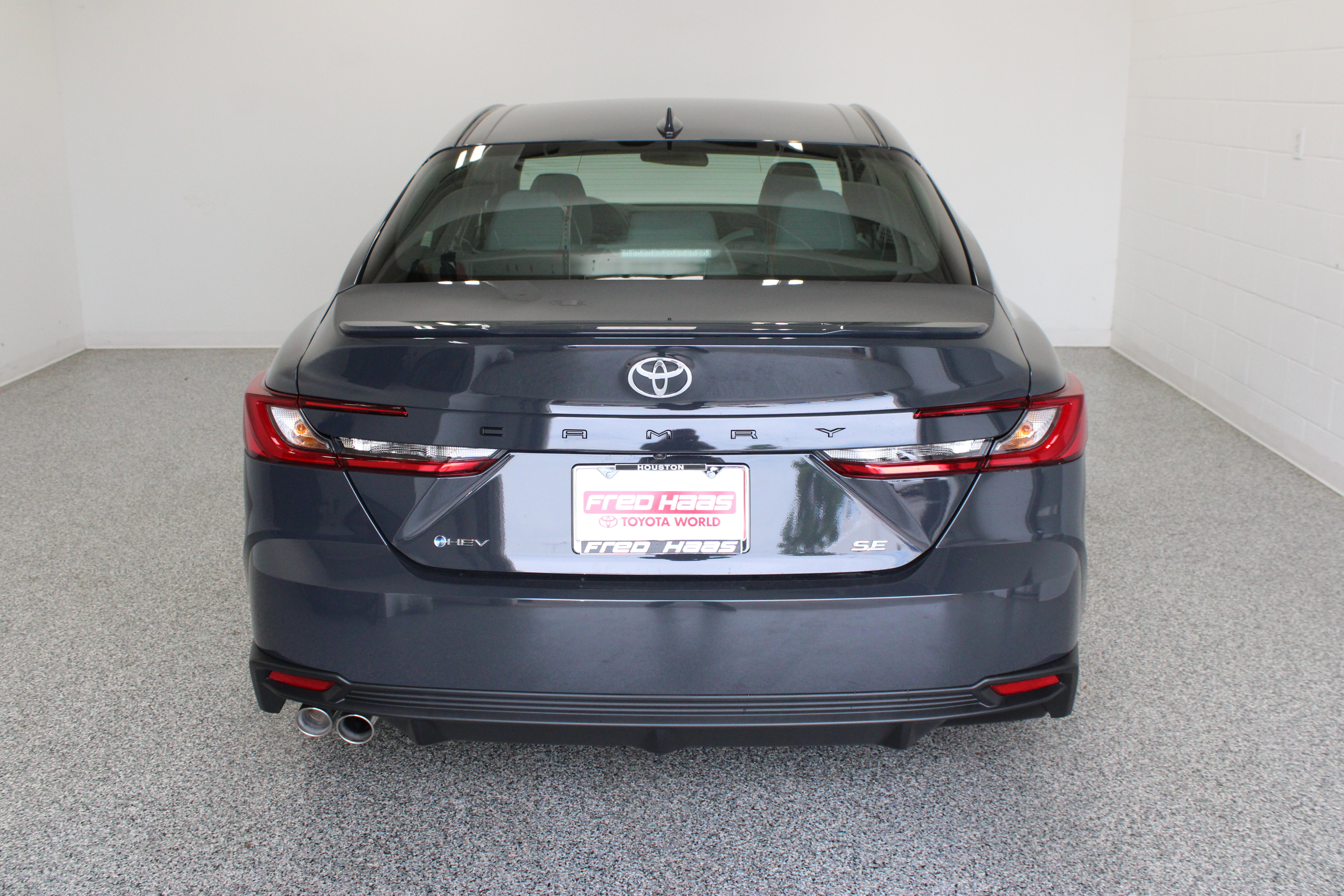 Used 2026 Toyota Camry SE FWD image 8