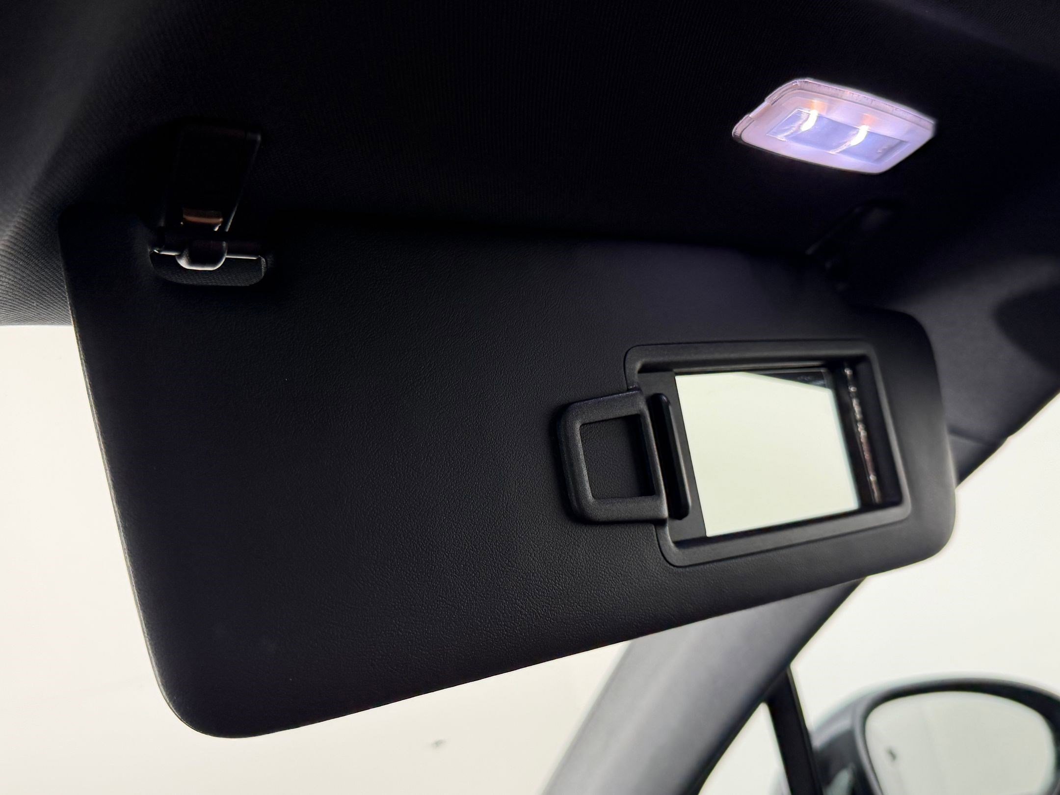 Certified 2021 Porsche Macan S image 28