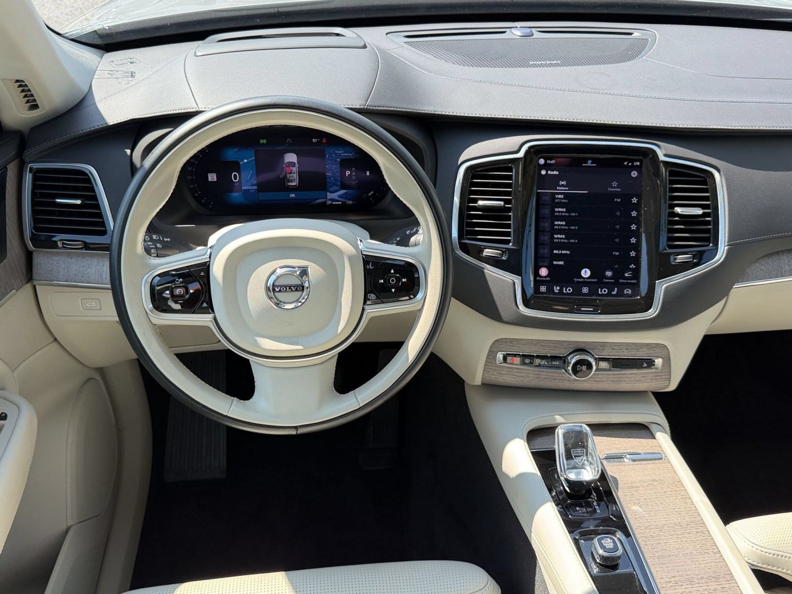Certified 2024 Volvo XC90 B6 Ultimate AWD/4WD image 29