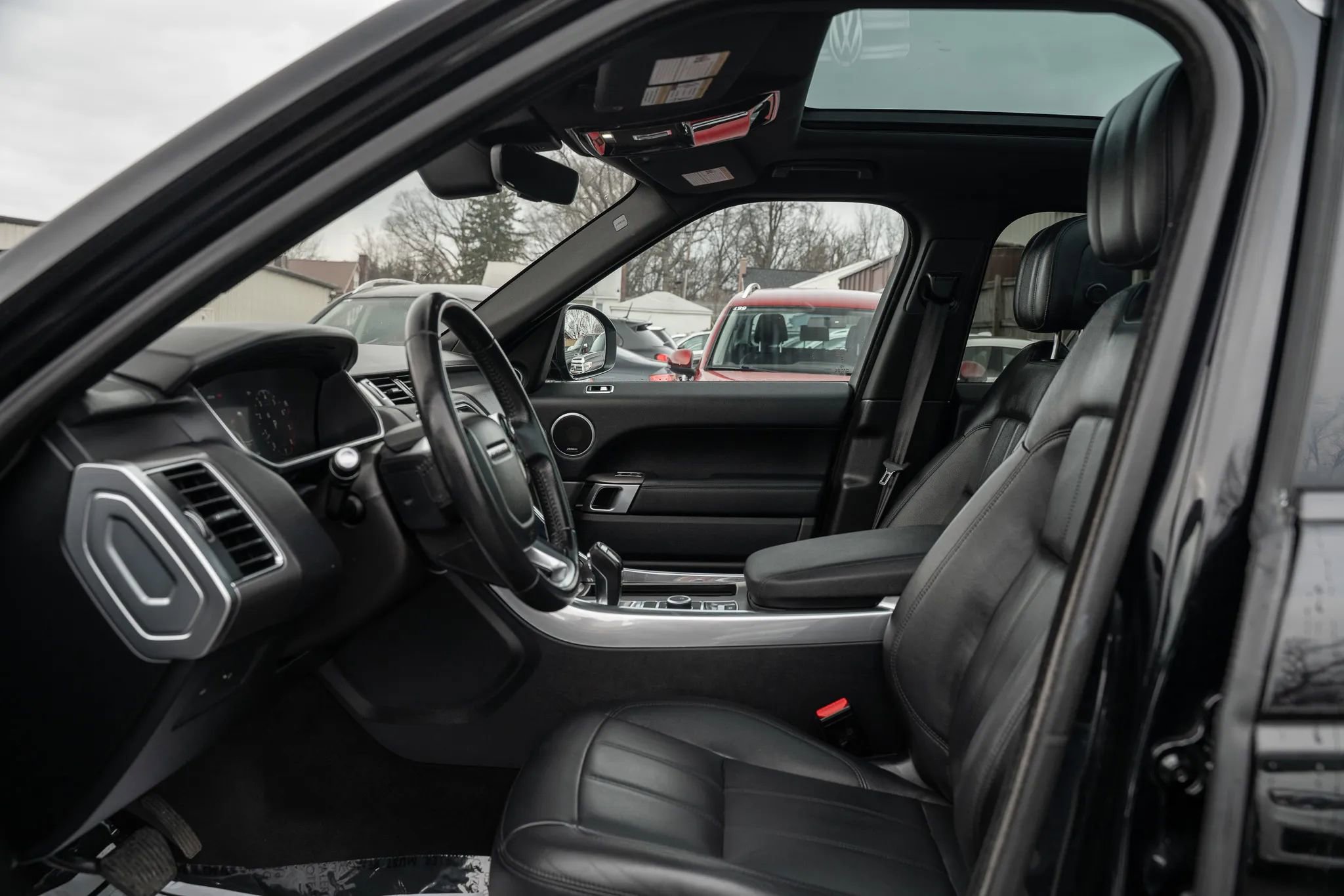 Used 2018 Land Rover Range Rover Sport SE image 7