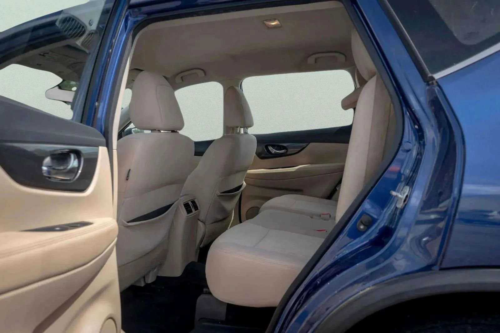 Used 2017 Nissan Rogue S image 15