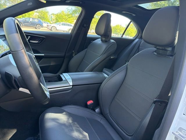 Used 2025 Mercedes-Benz C 300 4MATIC Sedan image 9