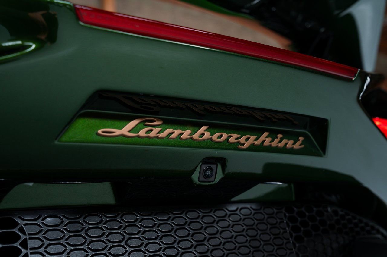 Used 2021 Lamborghini Sian Roadster AWD/4WD image 46