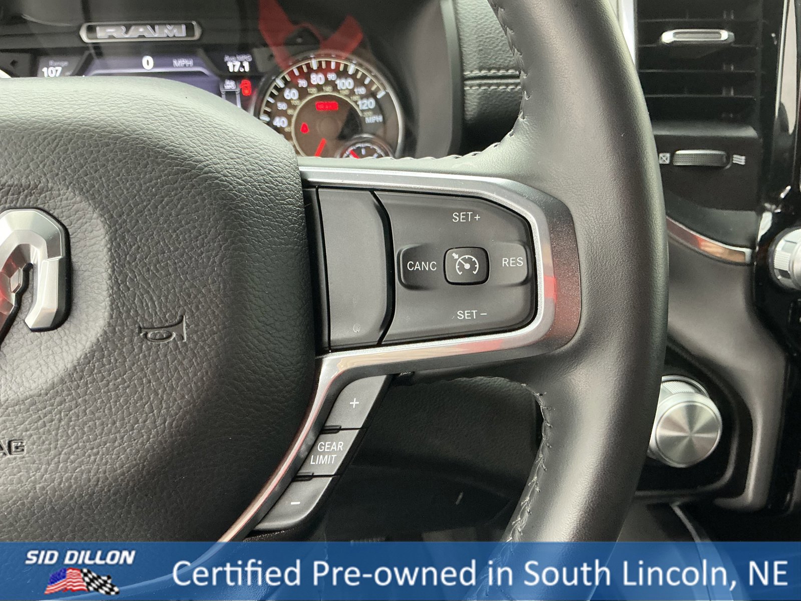 Used 2023 RAM 1500 Laramie image 10