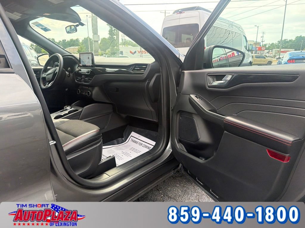 Used 2025 Ford Escape ST-Line AWD/4WD image 20