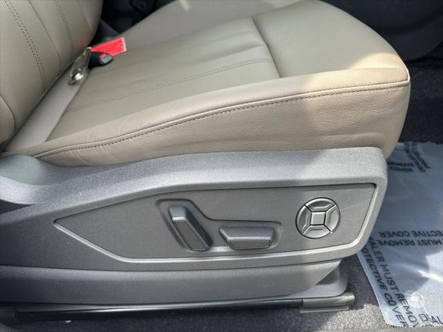 Certified 2025 Audi Q5 Premium w/ Convenience Package AWD/4WD image 28