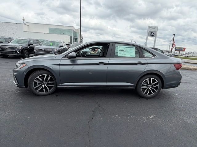 New 2026 Volkswagen Jetta SE FWD image 6