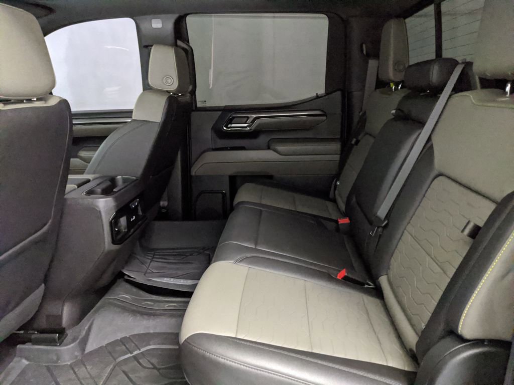 Used 2024 Chevrolet Silverado 1500 ZR2 w/ Technology Package image 17