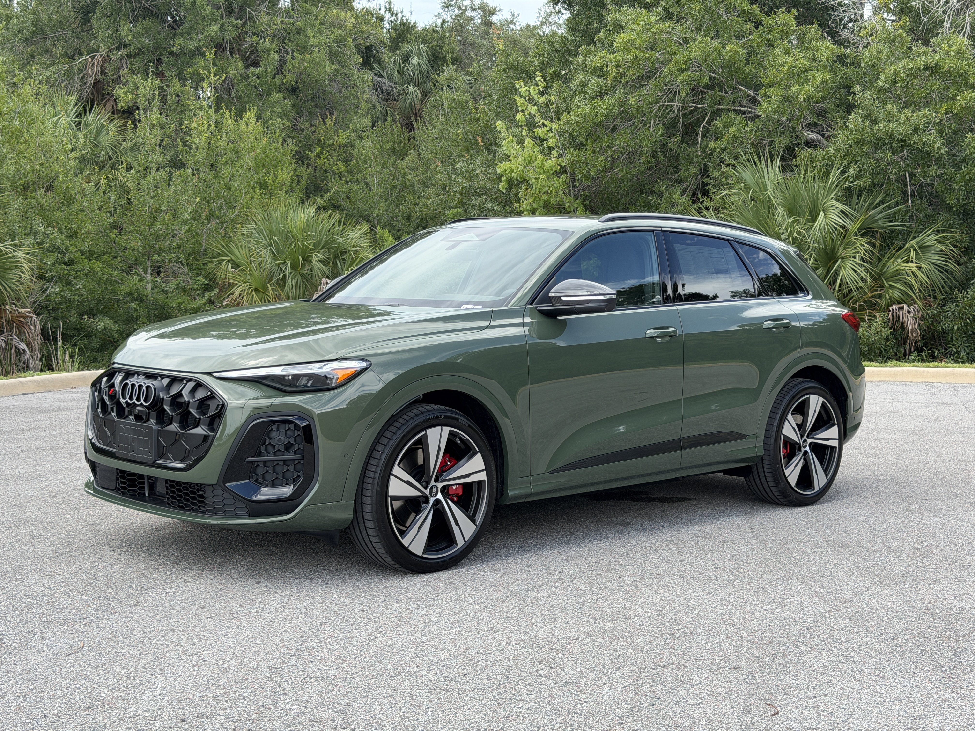 New 2026 Audi SQ5 Prestige AWD/4WD image 3