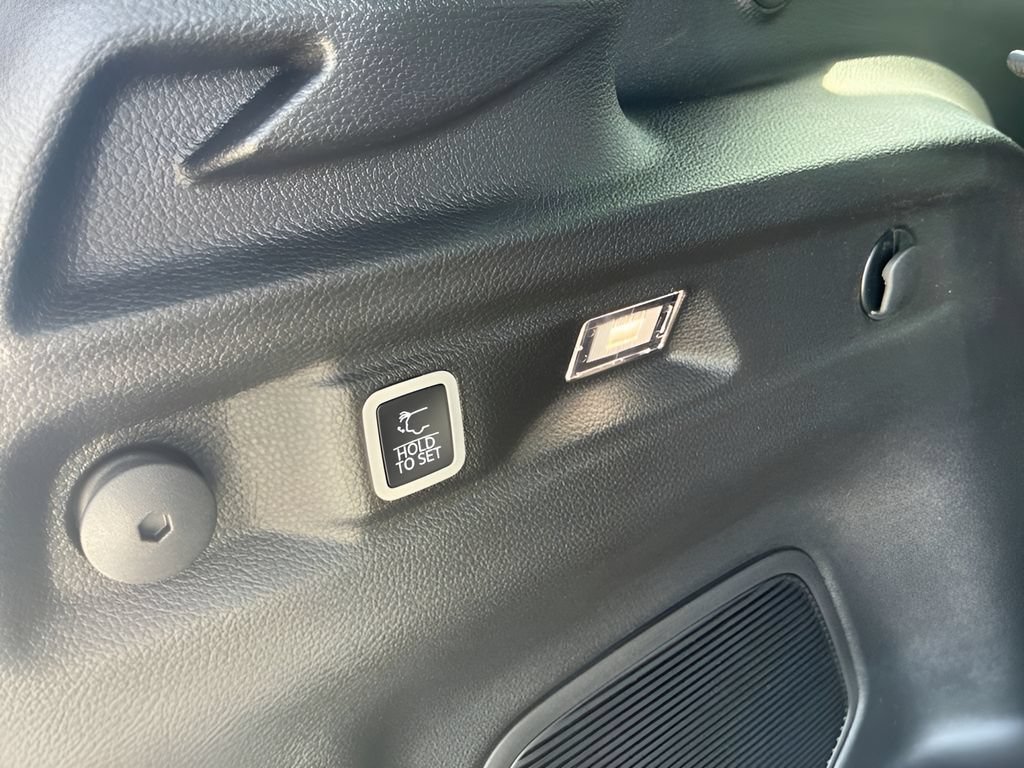 New 2026 Jeep Grand Cherokee L Limited AWD/4WD image 17